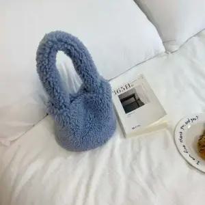 AMA0070 뽀글이 미니 미니백 백 여성 여성 미니백 여성 패션잡화 핸드폰 미니백 토트백 미니 백 클러치백