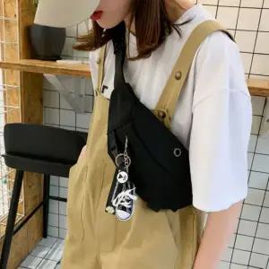 블랙 화이트 미니 크로스백 힙색 패니백 스트릿 가방 허리가방 미니힙색 가죽힙색