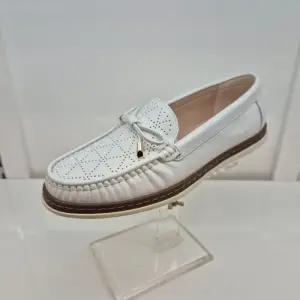 [엘칸토]엘칸토 HC11 소가죽 여성화 B0J8U51Y310 (49195634)