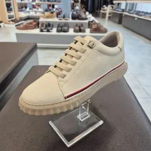 [엘칸토]엘칸토 HC11 소가죽 남성 스니커즈 W9J7U61Y335 (49196495)