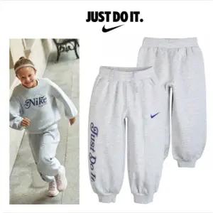 [롯데백화점]나이키 나이키 걸스 스포츠 웨어 조거팬츠 4-7세 A253PT106P