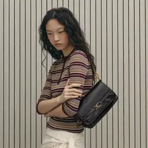 그윈 메탈릭 버클 벨티드 숄더 백 2colors CK2-20271746