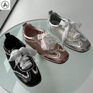 [애슬릿] 여름 스니커즈 메탈릭 메쉬 레이스업 포인트 단화