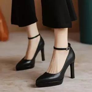 [하프클럽/] 스퀘어 레더 스트랩 메리제인 펌프스 0301