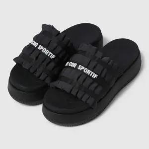 [롯데백화점]르꼬끄 공용 슬리퍼 러플 슬라이드 QQ222LSD41_BLK