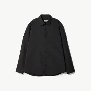 [롯데백화점]에스티코 텐셀스트레치블랙셔츠(슬림핏)SDSXZ04