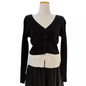 [롯데백화점]오우오 투컬브이가디건 W59M2KN10