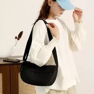 [하프클럽/]가벼운크로스백 명품 방수 천가방 나일론 여행 가방