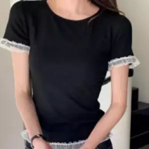 여성 2컬러 슬림핏 라운드넥 여름 레이스 반팔 티셔츠 이너 티셔츠