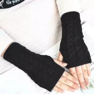 어규장갑 겨울 여성 패션 선물 방한 꽈배기 니트 핸드워머 블랙