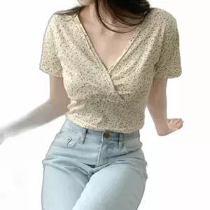크롭 V넥 스판 티 여성여름크롭티 배꼽티셔츠 여름소개팅룩 꽃티셔츠 여자소개팅룩 꽃반팔티 여성크롭티 여