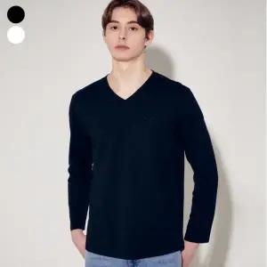 [롯데백화점]게스 남성 촉촉스판 브이넥긴팔티 MP1K9452