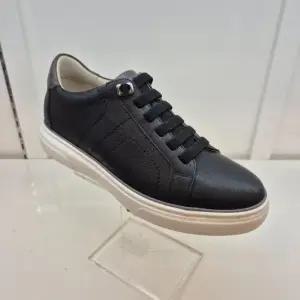 [엘칸토]엘칸토 HC11 소가죽 남성화 A5J3U6Y1319 (49301409)