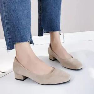 사각코 펌프스 스웨이드 여성 구두 정장 통굽 키높이 힐