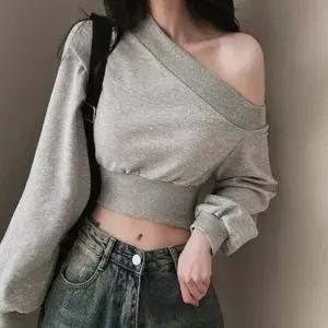 여성 언발 오프숄더 크롭 긴팔티 1P 쇄골 라인 슬림핏 간절기 티셔츠 패션