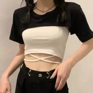 여성 배색 레이어드 크롭 반팔티 1P 캐주얼 스포티 여름 티셔츠 패션