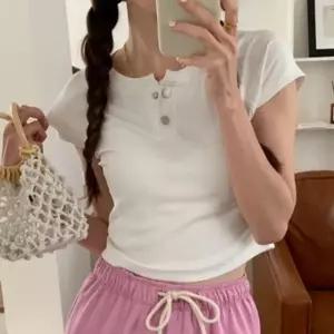 여성 쿨링 원단 골지 크롭 반팔티 1P 반오픈 똑딱이 여름 티셔츠 기본