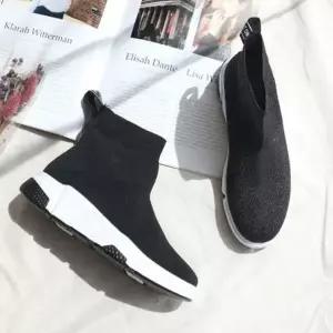 여자 키높이 네사루 삭스핏 하이탑 스니커즈