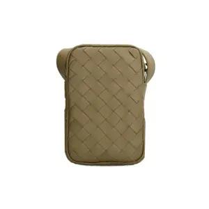 보테가베네타 MUST IT_ 남성 인트레치아토 미니 카세트 크로스백 머드 743214 VCPQ3 2877