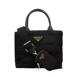 프라다 가방 1BG373 RDJN F0632 리나일론 패딩 로고 스몰 여성토트백 당일발송
