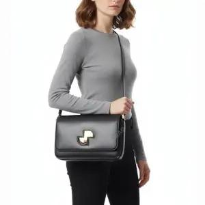 파투 MUST IT_빠투 르 클래식 락 백 BA0175000 999B)