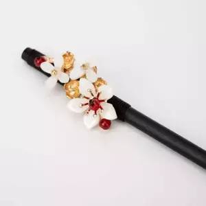 화이트꽃 나무 한복비녀 나무비녀 한복머리장식 한복