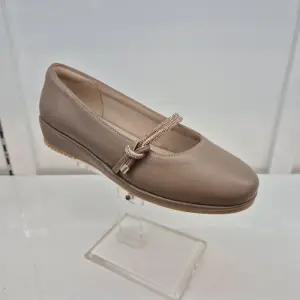 [엘칸토]엘칸토 HC11 양가죽 여성화 N1J9U61Y327 (49215890)