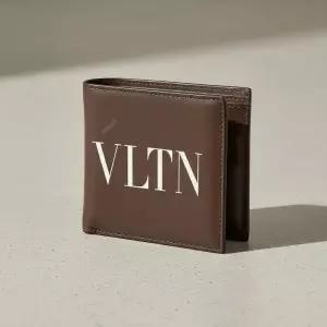 [ 가라바니]남성 VLTN 로고 반지갑1Y2P0654 LVN R53