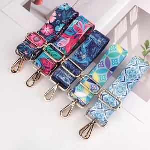 어깨끈 패턴과 쉽게 조절 및 교체 가능 수하물 액세서리가 포함된 다용도 다기능 가방