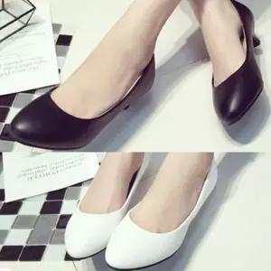 여자 사계절 베이직 뾰족코 미들굽 정장 펌프스