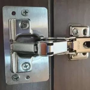 꺽쇠보강판 수납장 A형90x47mm 장농경첩