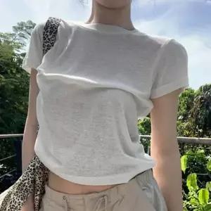 여자 여름 얇은 반팔 티셔츠 세미크롭 반팔티 티셔츠 여름 시원한 반팔