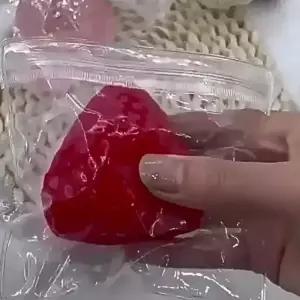 빅사이즈 딸기 말랑이 스퀴시 스트레스볼 대왕딸기 쫀득 폭신 주물럭 힐링템