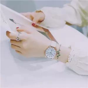 매력적인 여성손목시계 레이어드 패션팔찌 그레이시계 여성가죽시계 여자선물 패션시계