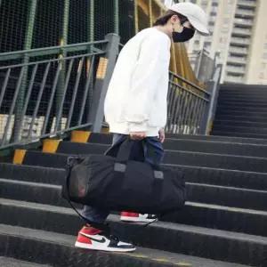 남여공용 보스턴백 크로스백 여행가방 보조 학생가방