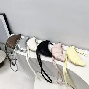 원더맨 여자 데일리룩 가방 미니백 패션 미니 크루저 크루아상 외출용 목 숄더백 KUK5