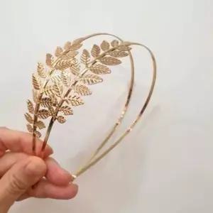 웨딩용 금빛 화관 머리띠 셀프웨딩 왕관 나뭇잎 생일머리띠 파티머리띠 왕관