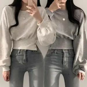 크롭 맨투맨티 사이드버튼 슬림해보이는 잘록한허리