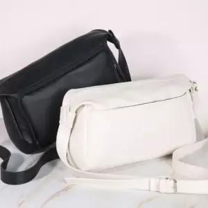 포켓숄더백 사각숄더백 여성숄더백 스퀘어 여성 지퍼 스트랩 롱 2컬러 포켓