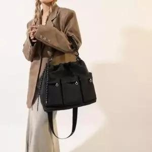 여성 출근가방 빅사이즈가방 여성가방 블랙 여자가방 쓰리포켓 크로스백