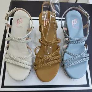 [에스콰이아][행복한백화점][에스콰이아]여성 8.5센치 소가죽 통굽 쿠션업 발편한 가보시 논슬립 무소음샌