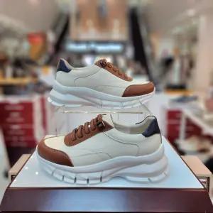 여성 발 편한 경량 키높이 5cm 밴드끈 컴포트 캐주얼 스니커즈 3F26464-6CA 689544