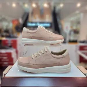 여성 발 편한 경량 밴드끈 컴포트 캐주얼 스니커즈 3F26463-7CA 688801