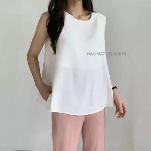 나나 모임 플레어 이너 봄 블라우스 나시 하객룩 민소매 루즈핏 결혼식 라운드넥 간절기