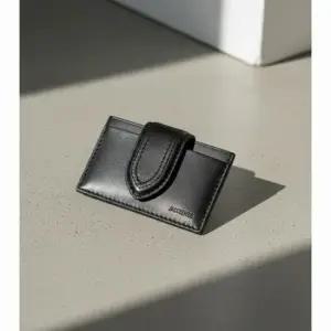 자크뮈스 MUST IT_ 26SS 더 밤비노 카드홀더 블랙 카드지갑 SLW00122AC01C01