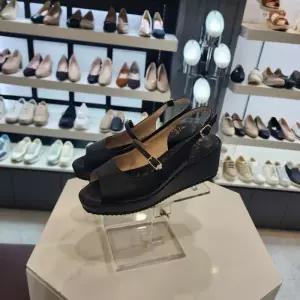 [엘칸토]엘칸토 HC10 여성앞트임웨지샌들검정6cm LCWW79U62619 (49189588)