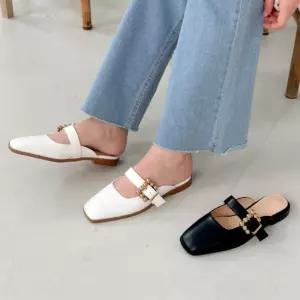 여자 합성피혁 스퀘어토 버클 낮은굽 뮬