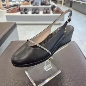 [엘칸토]엘칸토 HC11 양가죽 여성 슬링백 L5J6U6Y1319 (49195919)