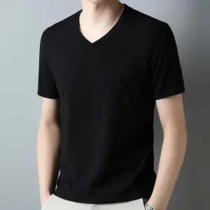 남성 쿨링 브이넥 반팔티 베이직 티셔츠 이너 남자 여름 반팔 냉감 이너웨어 루즈핏 기본 상의 의류 캐주얼