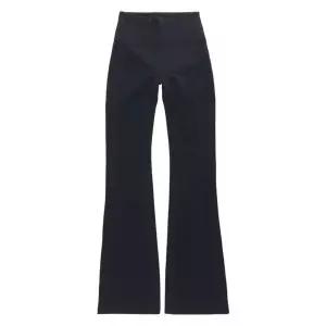 [안다르] NEW 에어쿨링 샤론 부츠컷 레깅스 (숏) ACPPT-08BLK